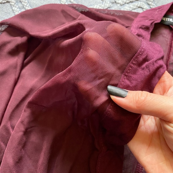 PrettyLittleThing Wine Mesh Plunge Thong Bodysuit - Picture 7 of 10